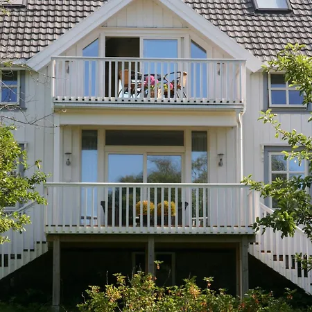 Lägenhet Stenegarden